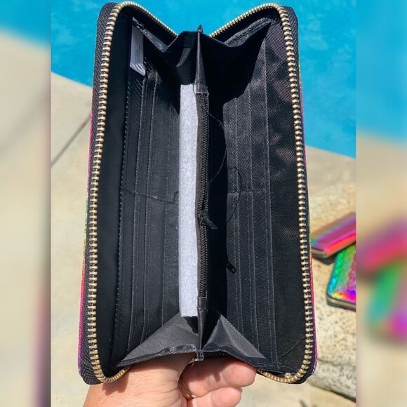 Purple Iridescent Prism Colorful Zipper Wallet NEW - Picture 2 of 4